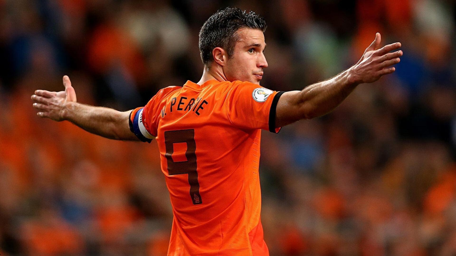 罗马诺深度复盘夏窗,资本、野心与情感交织的又一场足坛疯狂盛宴